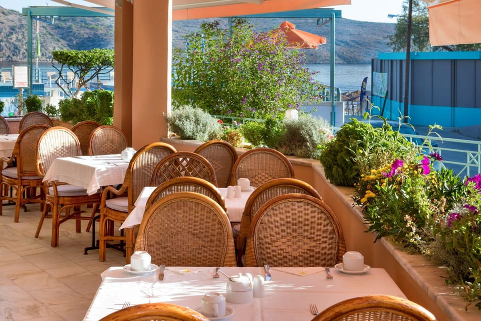 Chrispy Beach Resort Hotel in Agia Marina