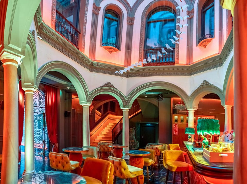 Bar/lounge