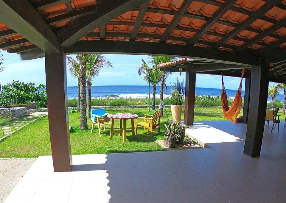 Oceanica 1000 Beachfront Suites Hotel in Saquarema