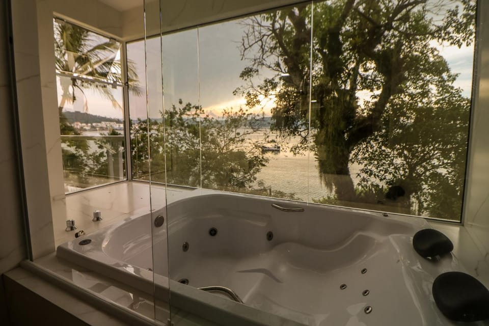 Pousada Praia da Lagoinha Inn in Bombinhas
