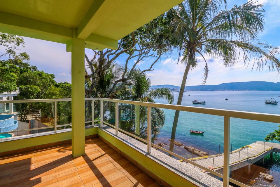 Pousada Praia da Lagoinha Inn in Bombinhas