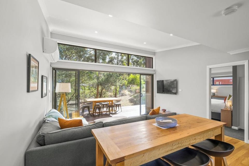 Herlihys on Huon - Cabin 2 Hotel in Tasmania