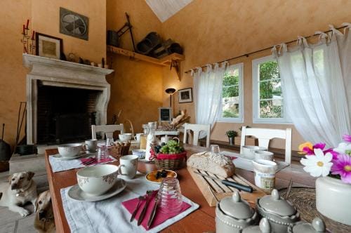 Domaine De La Combotte Hotel in Bourgogne-Franche-Comté