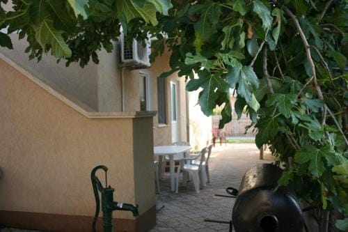 Apartments EMERALD Hotel in Ulcinj Municipality