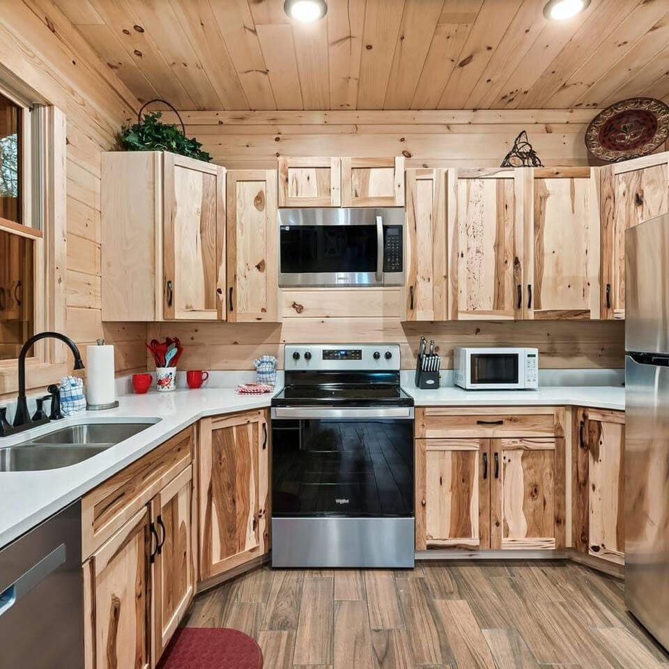 Sunrise Ridge 3br 3b Home w Fireplace Gameroom Hotel in Pigeon Forge