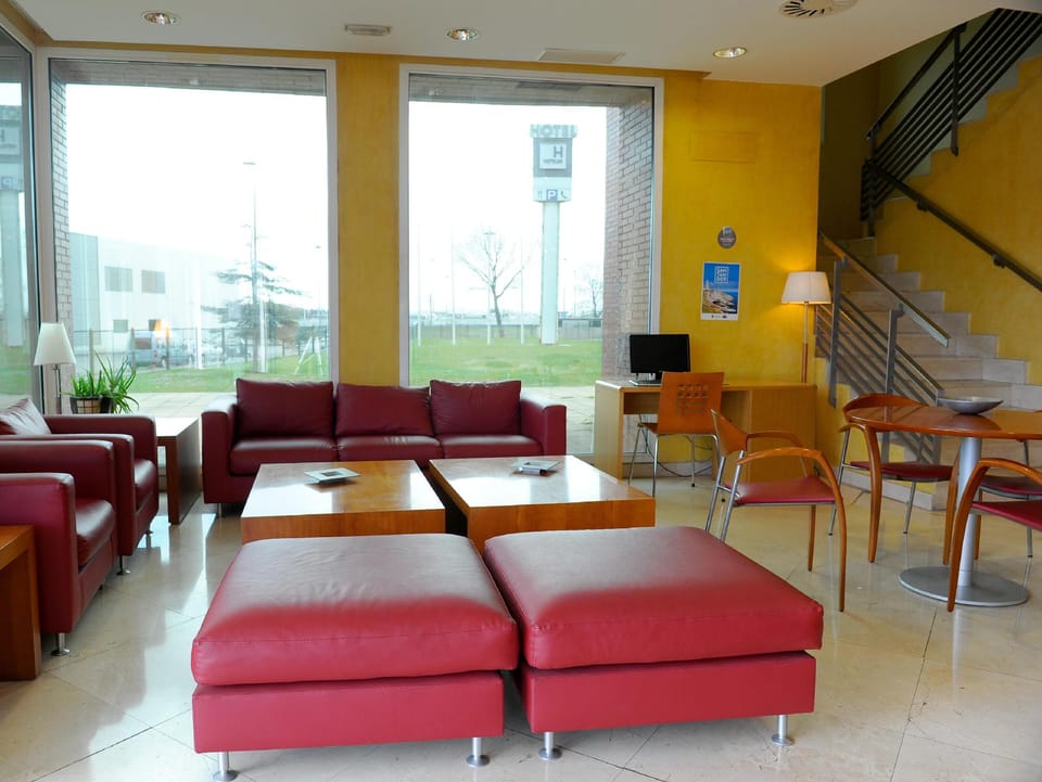 Hotel City Express Santander Parayas Hotel in Santander