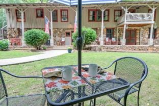 Furry Lodge and Suites Hotel in Waynesville