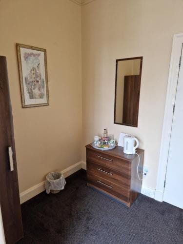 Neidpath Inn Hotel in England