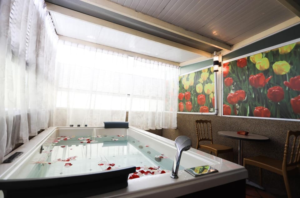 Paradise Spa Hotel Hotel in Port Dickson