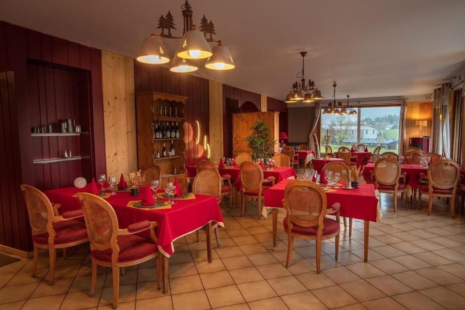 Hotel Restaurant LE YETI Hotel in Canton of Vaud