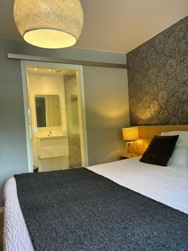 Auberge du Carrefour Ch16 Hotel in Manhay