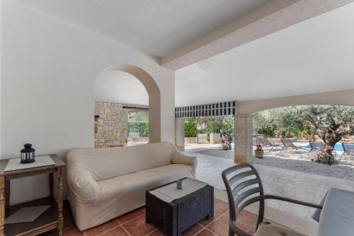 Villa Hope - Apartments with Shared Pool Hotel in Poreč