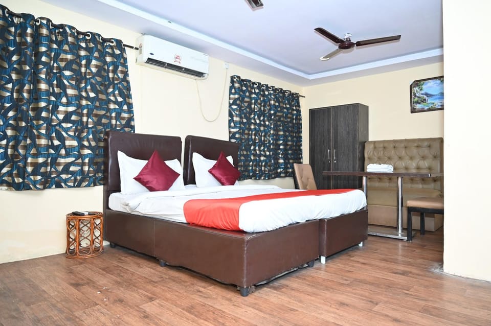 Hotel Ankitha Grand Hotel in Hyderabad