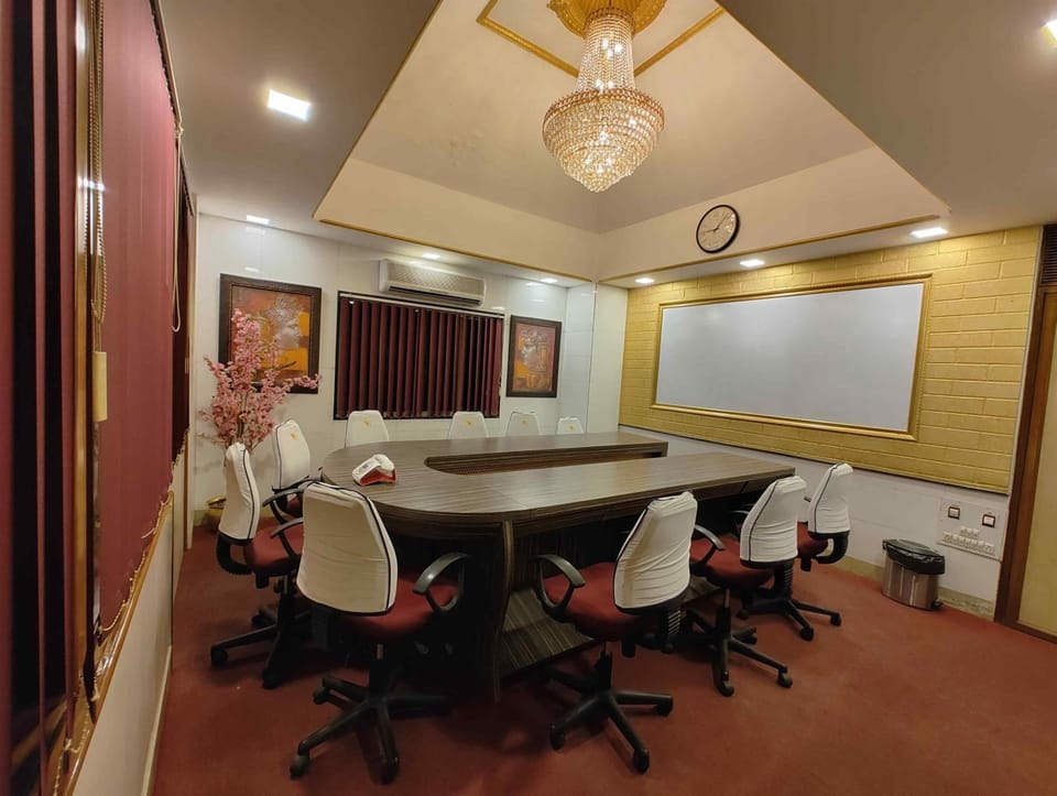 The Grand Krishna Rooms Hotel in Bengaluru