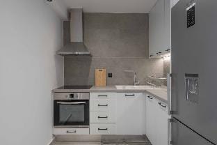 Chic Urban Studio close to Athens Landmarks Hotel in Kallithea