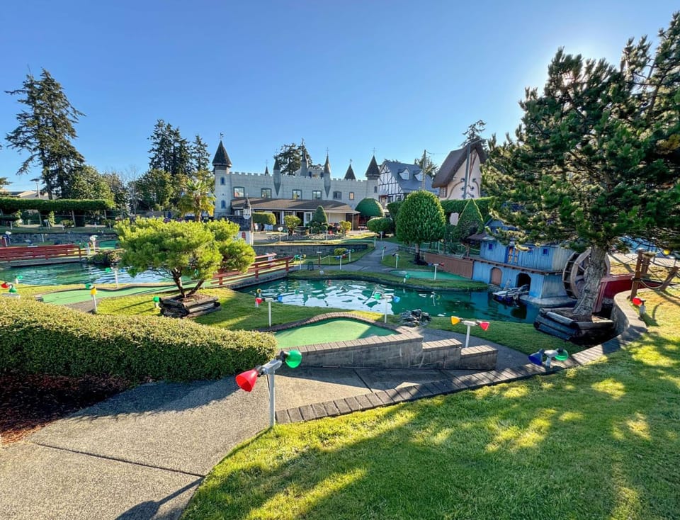 Coast Parksville Hotel Hotel in Parksville
