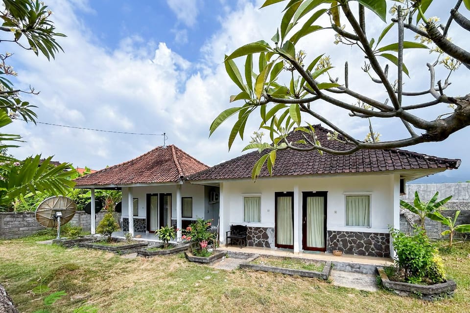 Hepi Bungalow Lovina Mitra RedDoorz Hotel in Buleleng