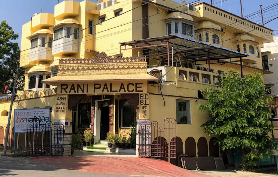 Goroomgo Rani Palace Udaipur	 Hotel in Udaipur