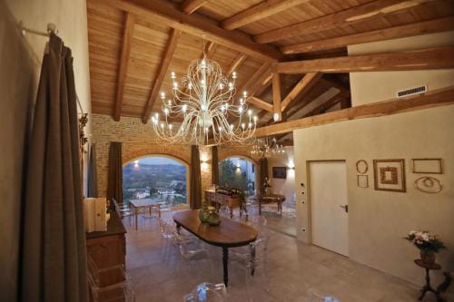 Cascina Bricco San Pietro Bed & Wine Hotel in Liguria