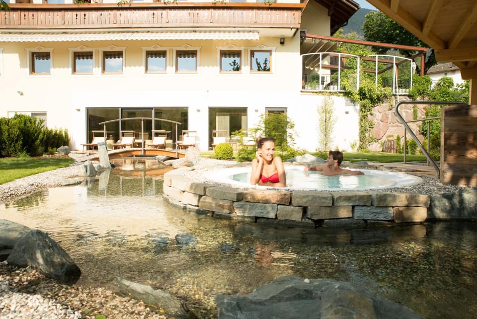 Hotel Weisses Rossl 3Sup Hotel in Trentino-South Tyrol