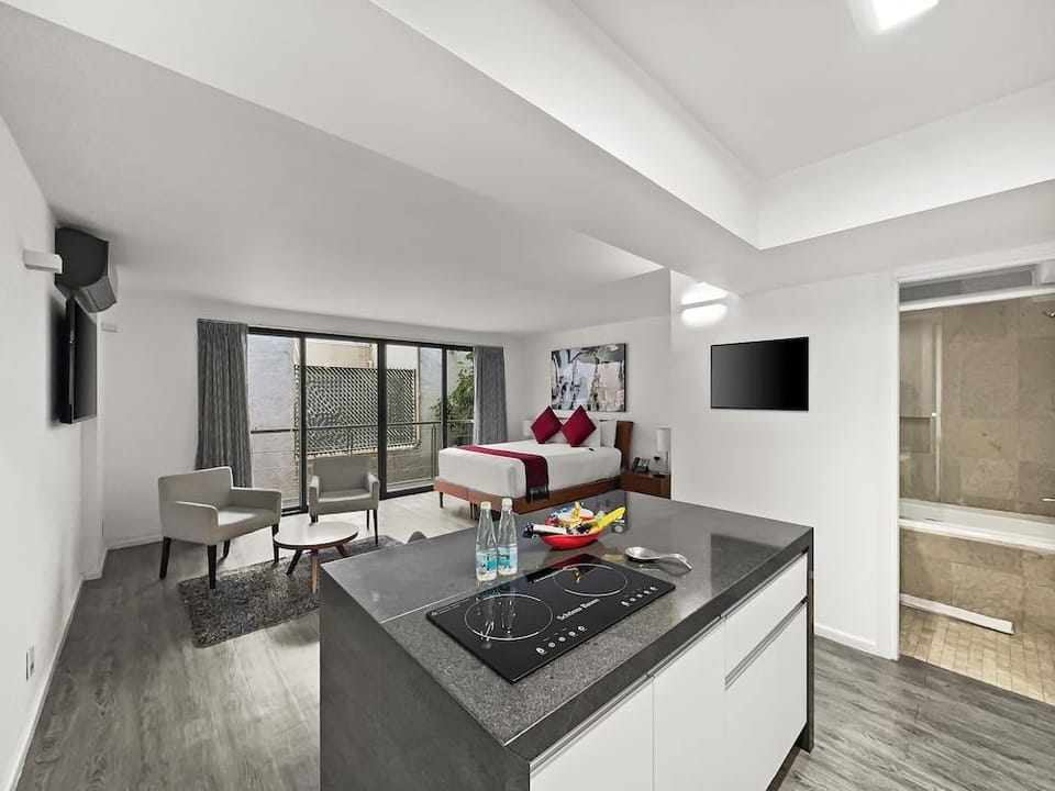 Armonik Suites By Casanevo Hotel in Mexico City