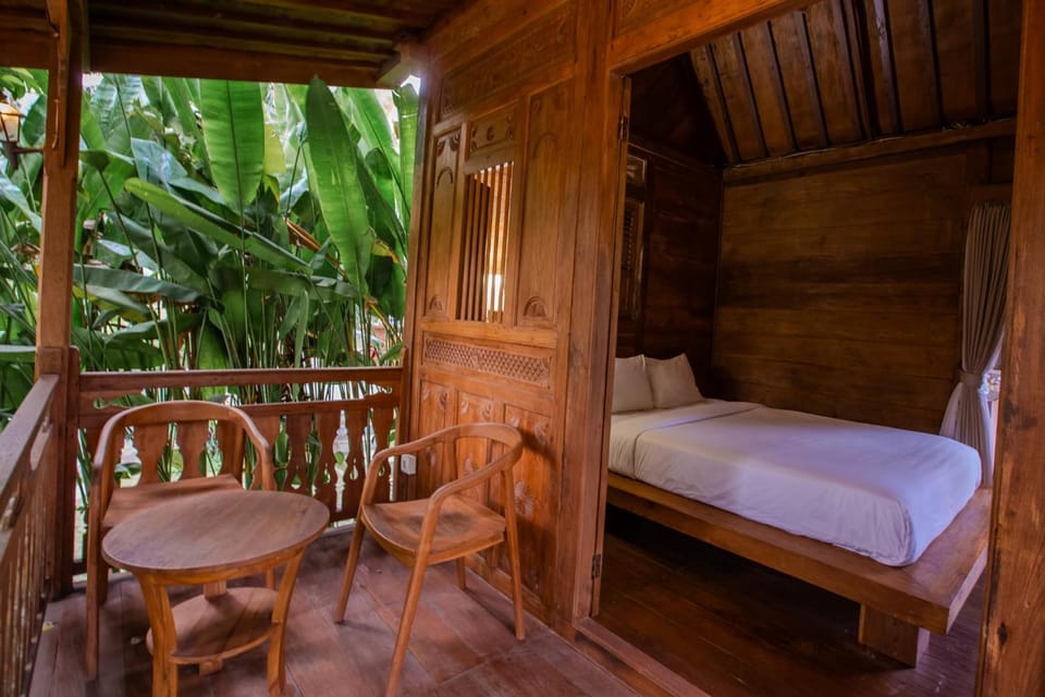 Swara Tenang Wooden Lodge Hotel in Kerambitan