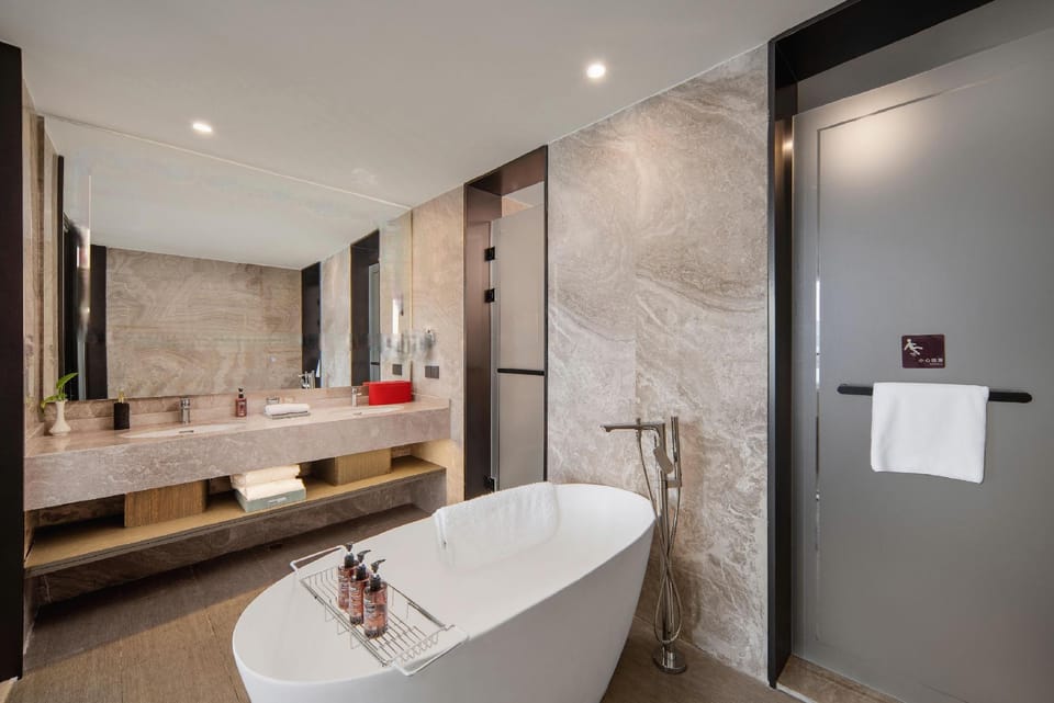 Blue City County An Yi Resort Hotel in Hangzhou