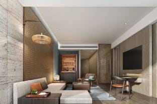 Howard Johnson Dongqian Lake Plaza Ningbo Spring Joy Wing Hotel in Zhejiang