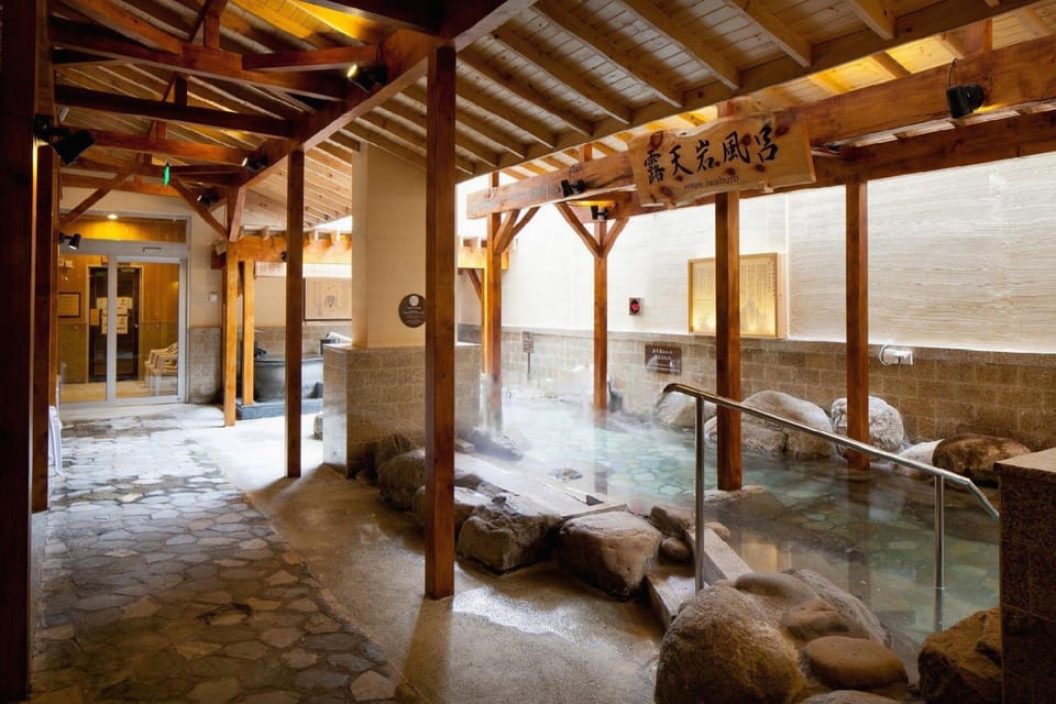 Shanghai Gokurakuyu Jinshajiang Hot Spring Hotel Hotel in Shanghai