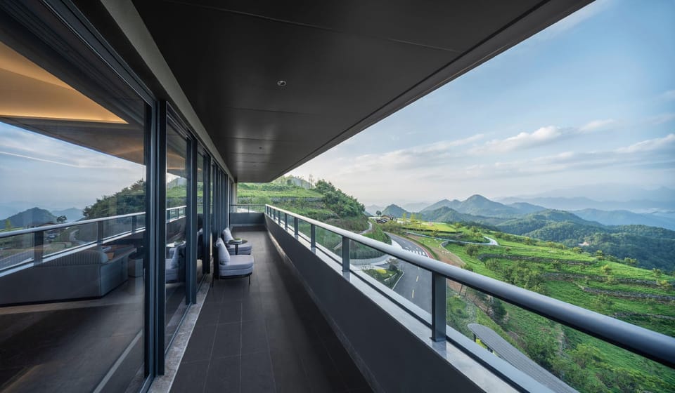 Qiandao Lake Riverside Cloud Top Peach Blossom Resort Hotel Hotel in Hangzhou