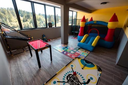 Top Zlatar Apartmani Hotel in Zlatibor District, Serbia