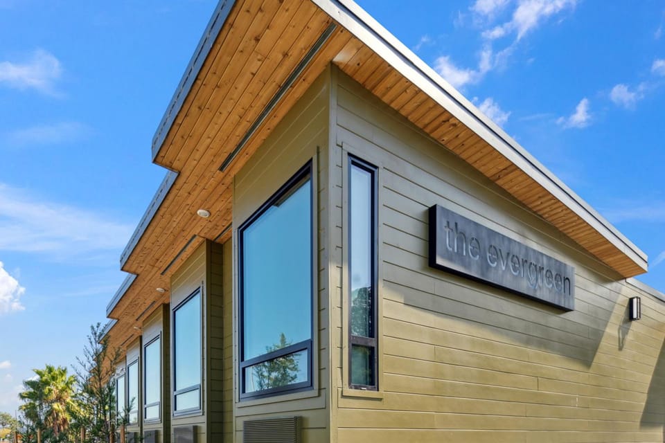 The Evergreen Hotel in Larkspur