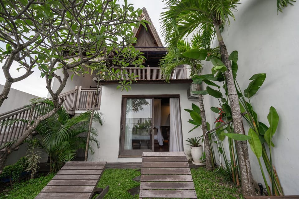 The Lavana Villa Ulin Cemagi Hotel in Kediri