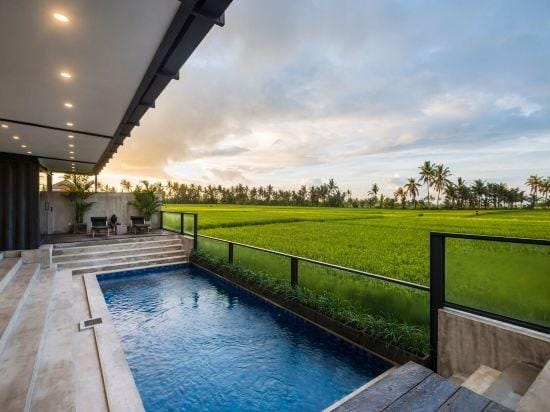 Samsara Villa with Rice Field View Hotel in Kediri
