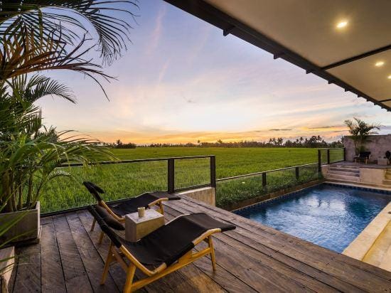 Samsara Villa with Rice Field View Hotel in Kediri