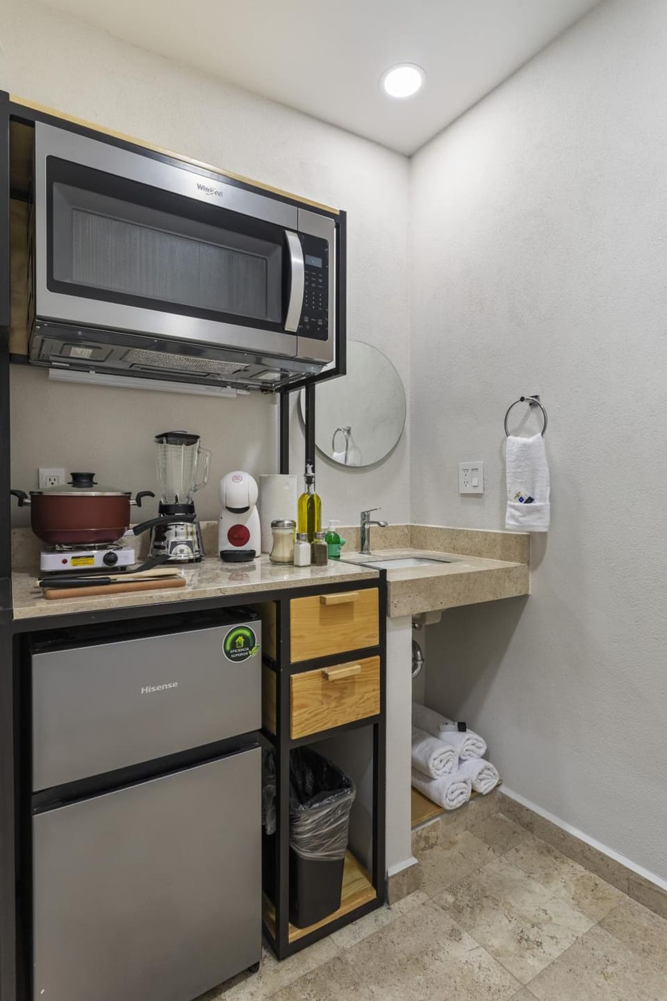 Universidad by Homirent Hotel in Santiago de Queretaro