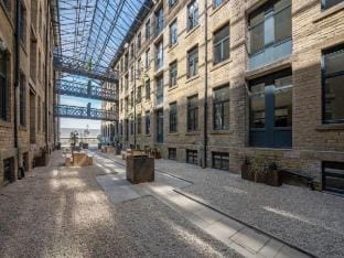5-Bedroom Luxury Duplex Penthouse Hotel in Bradford