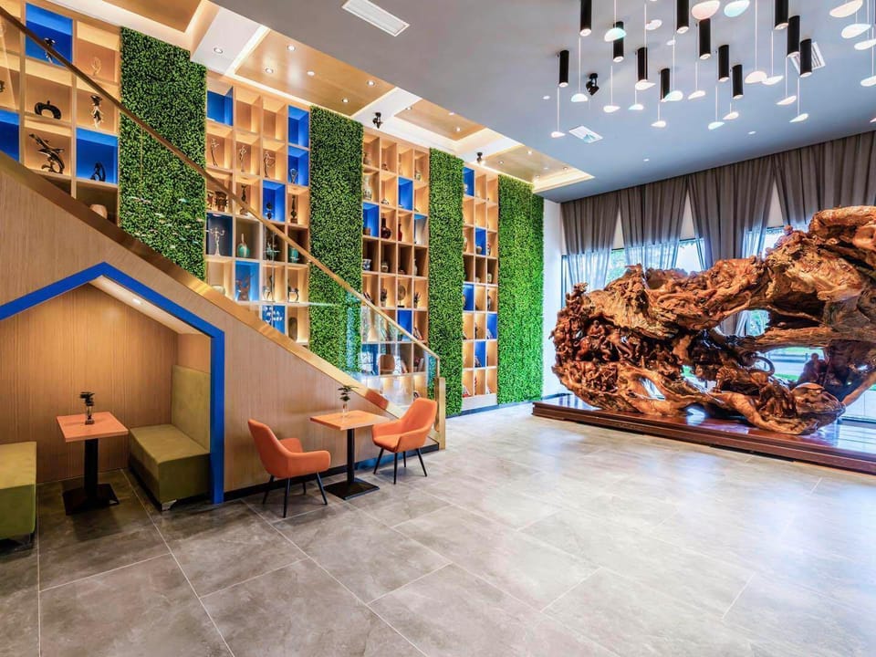 Campanile Hotel Chengdu Convention and Exhibition Center Qilong Metro Station Hotel in Chengdu