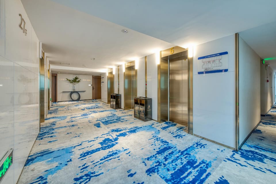 Rezen Xiyue Hotel Siweiya Guangzhou Taigucang Shayuan Metro Station Hotel in Guangzhou