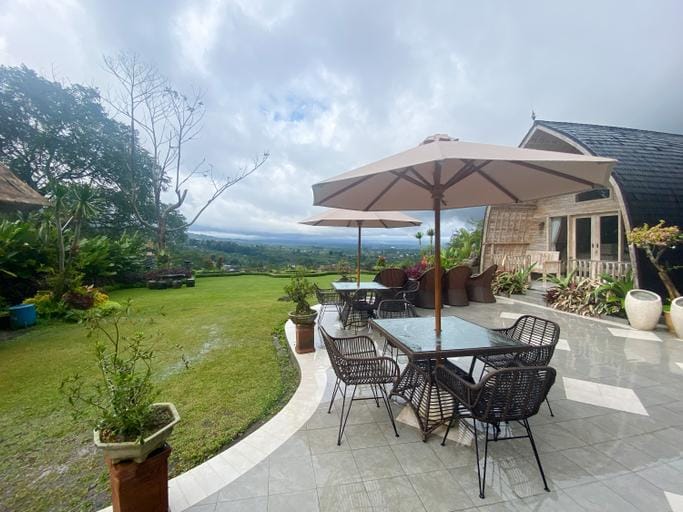 Mountain Healing Villa by Nagisa Bali Resort in Kerambitan