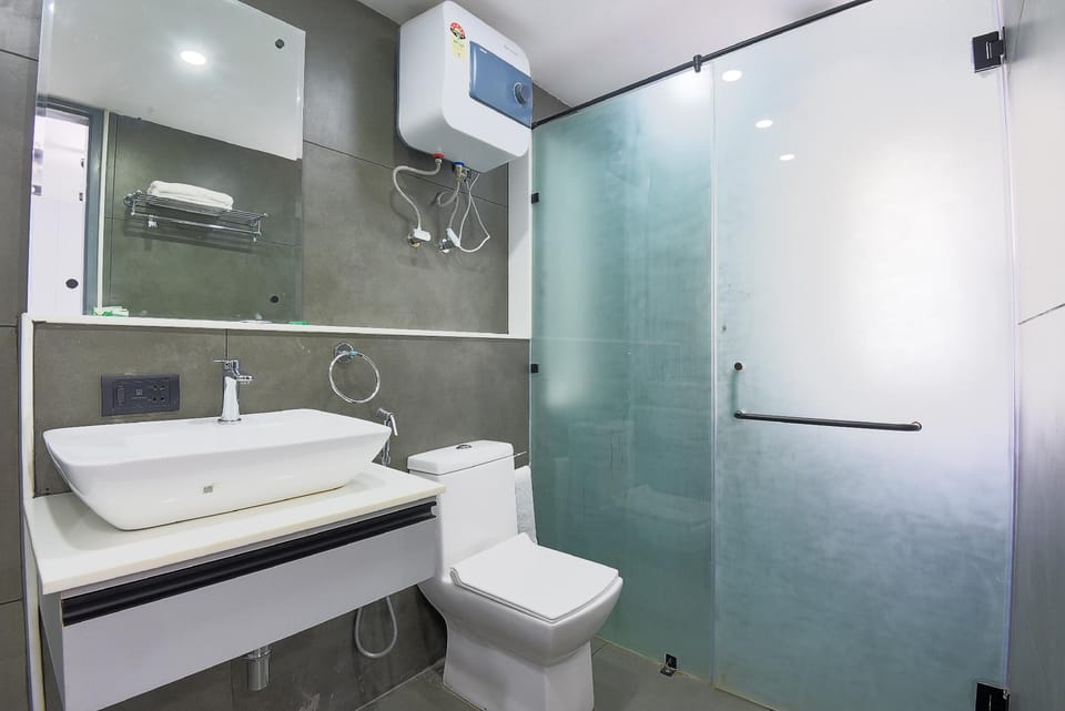 BedChambers Serviced Apartment, Huda City Metro Hotel in Gurugram