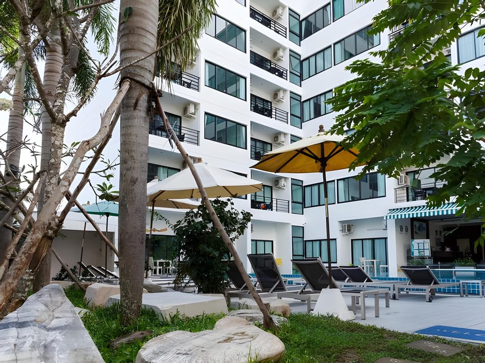 Capital O I-Talay Resort Hotel in Pattaya City