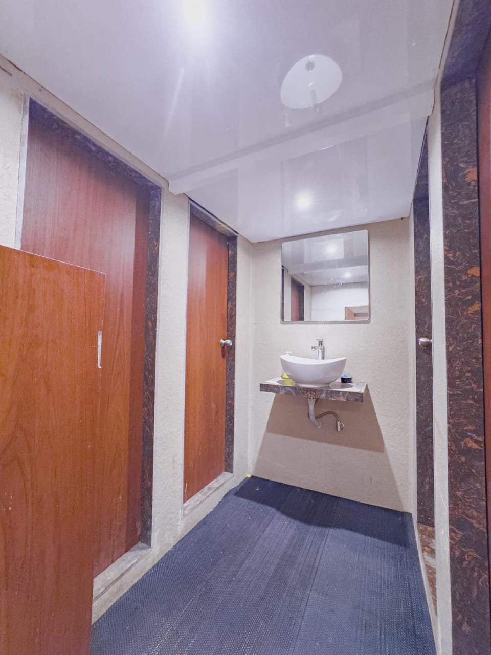 HOTEL WINTON Hotel in Mumbai