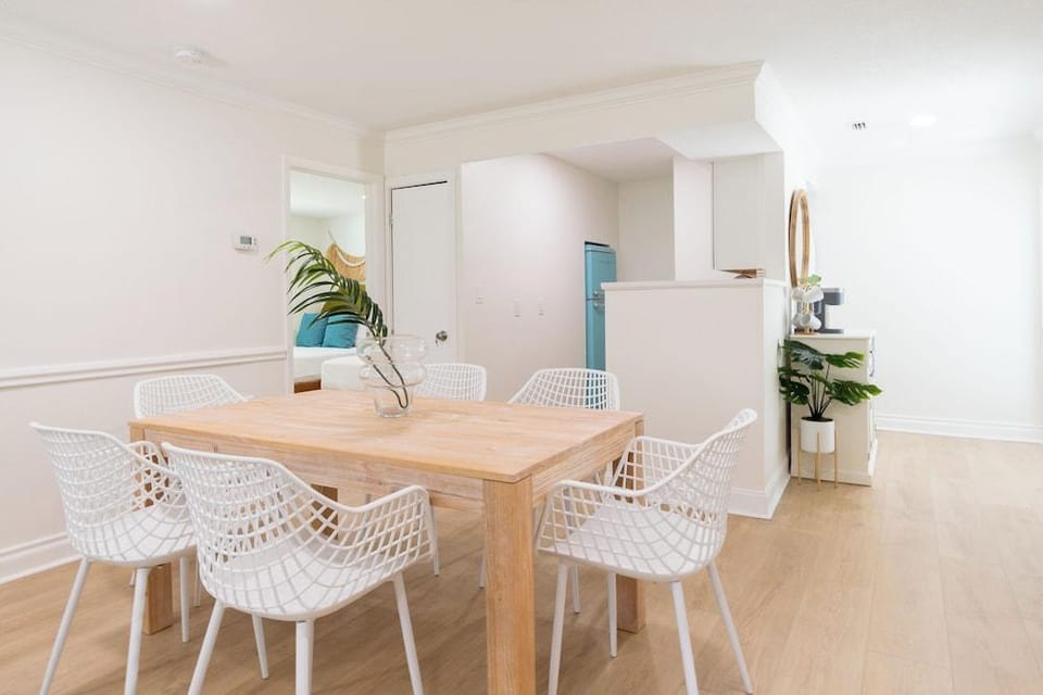 The Juni Apartment hotel in Cocoa Beach