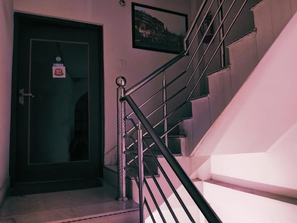 Goroomgo Varuna Stay Varanasi Hotel in Varanasi