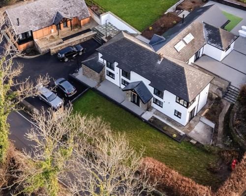 Troed-Y-Rhiw Hotel in Wales