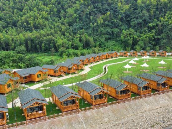 Green River Resort Hotel in Zhejiang