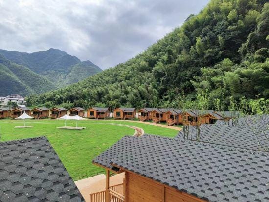 Green River Resort Hotel in Zhejiang