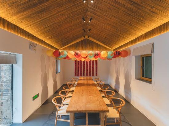 DEEP WOODS AND SLENDER BAMBOOS Hotel in Zhejiang