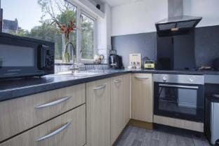 High Deck - 1 Bedroom Apartment - Saundersfoot Hotel in Saundersfoot